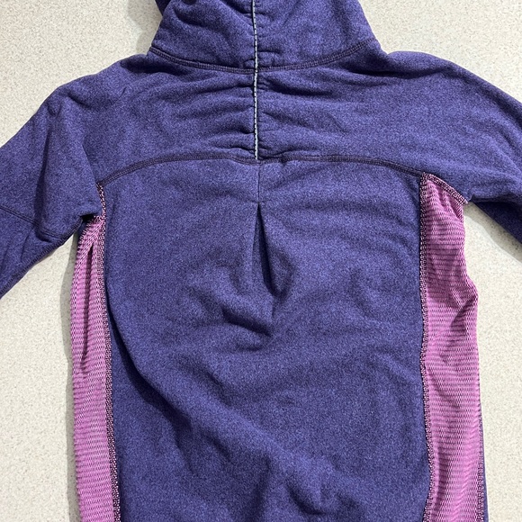 Lululemon IVIVVA fleece half zip - Picture 4 of 5
